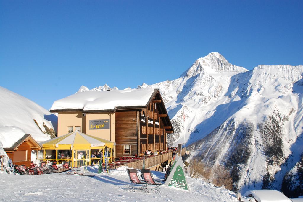 Alpenhotel Zur Wildi Lauchernalp Wiler Exterior photo
